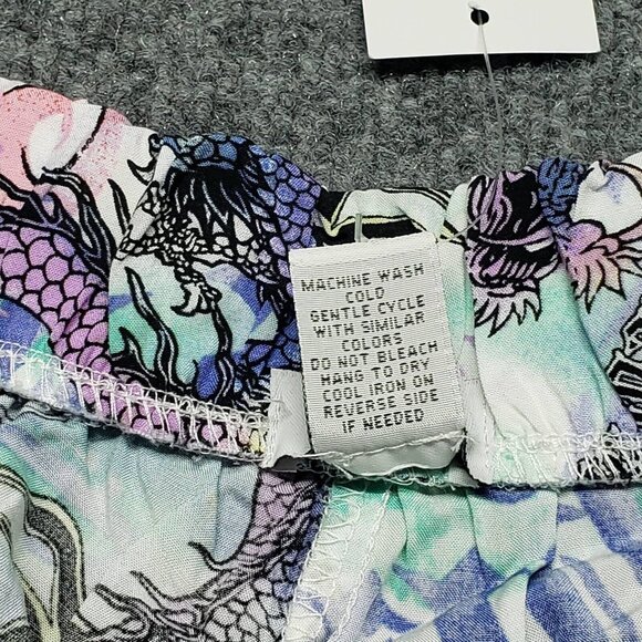 Rue21 Shorts Womens Plus 2X Multicolor Dragon Butterfly High Rise Pull On New - Picture 11 of 11